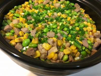 塩漬け肉と枝豆の炊き込みご飯