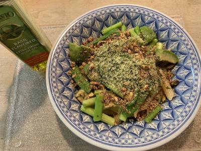 バジル パルメザンチーズの冷製パスタ レシピ 井上 絵美さん みんなのきょうの料理 おいしいレシピや献立を探そう
