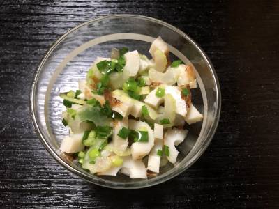 セロリとちくわのねぎ塩あえ