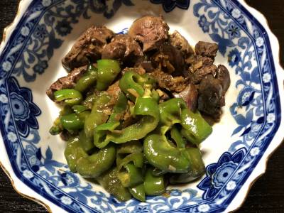 ピーマンと鶏レバーの炒め煮