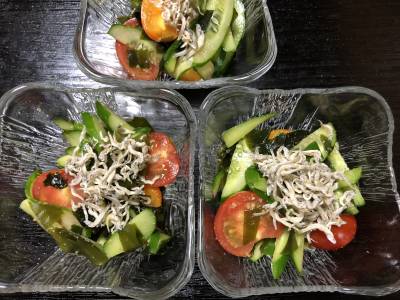 わかめときゅうりのサラダ