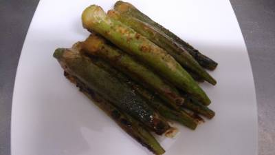 オクラのピリ辛マヨネーズ焼き