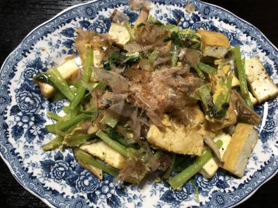 厚揚げと小松菜のチャンプルー