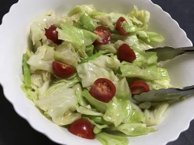 キャベツとトマトのマリネ