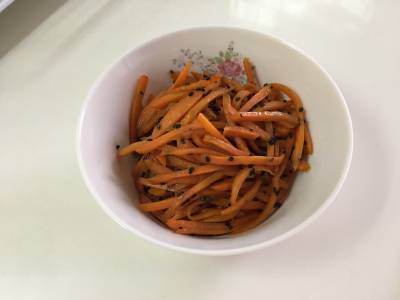 にんじんのごまきんぴら