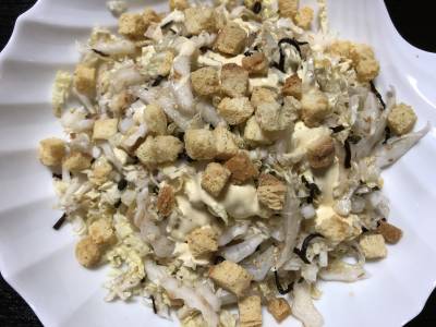 秋白菜のうまみたっぷりサラダ