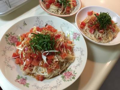 カリカリお揚げとトマトのそうめん