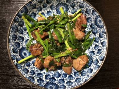 鶏レバにら