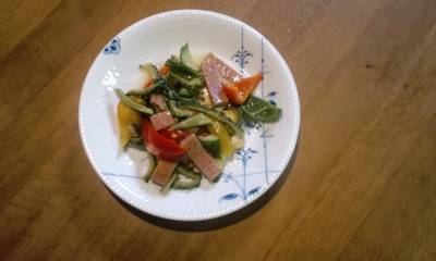 ランチョンミートの彩り夏野菜炒め