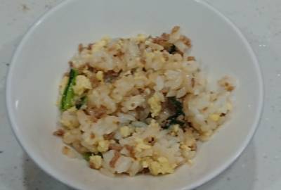 青じそと黒ごまのそぼろご飯