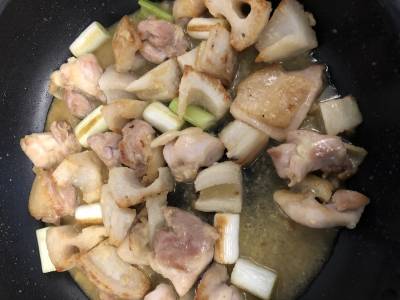 れんこんと鶏肉の甘辛みそ煮
