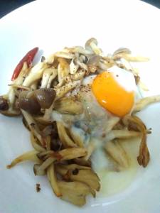 フライパン焼ききのこ