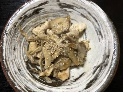 ささ身とまいたけのごまマヨ炒め
