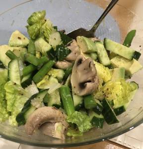 アスパラガスとアボカドのマスタードドレッシングあえ