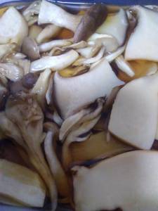 きのこのしょうゆ漬け