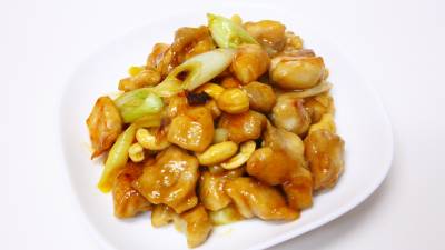 鶏とカシューナッツの四川風いため