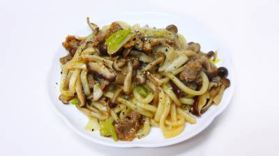 牛きのこうどん