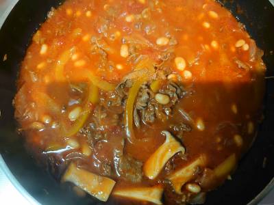 たっぷりきのこのデミグラス風煮込み