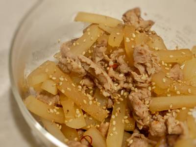 豚こま肉と大根のきんぴら風