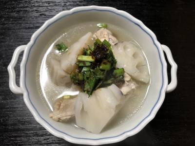 れんこんと手羽元のスープ