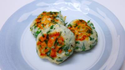 鶏ひき肉とにらのつくね焼き