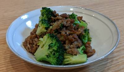 ブロッコリと牛肉のオイスターソース炒め