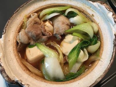 青菜たっぷり肉豆腐