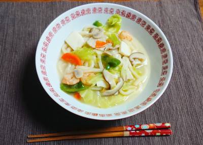 煮込みチャンポンうどん