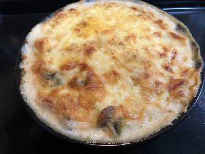 ブロッコリーと豚ひき肉のグラタン