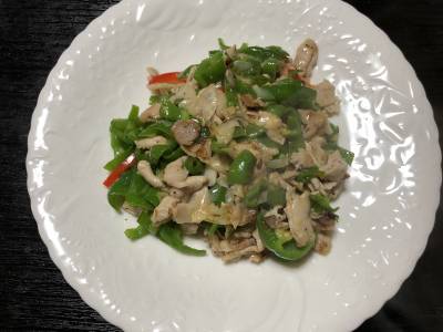 ピーマンと豚肉の黒こしょう炒め