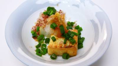 焼き厚揚げの大根おろしがけ