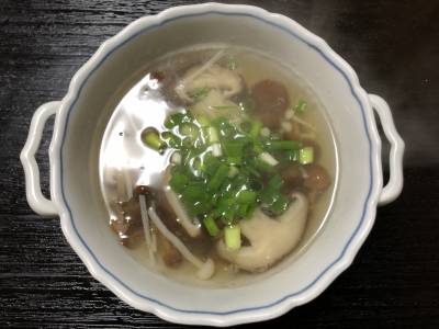 きのこたっぷり中国風スープ