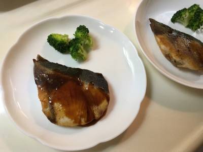 ぶりのピリ辛照り焼き