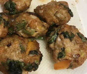 ひき肉とたっぷり野菜のナゲット風