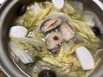 白菜と鶏手羽の塩鍋