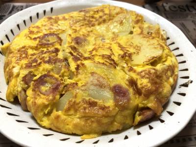 ソーセージのスペイン風オムレツ