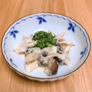 焼ききのこのごまヨーグルトあえ