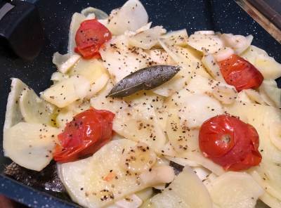 たらとじゃがいもの重ね蒸し