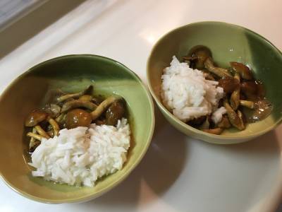 蒸しおこわいなり