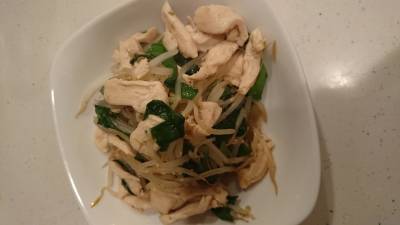 もやしと鶏肉の柚子(ゆず)こしょう炒め