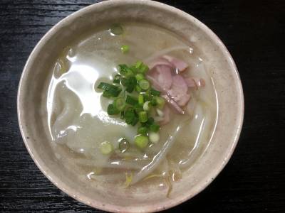 大豆もやしの具だくさんスープ