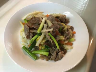 牛肉と切り漬けの炒め物