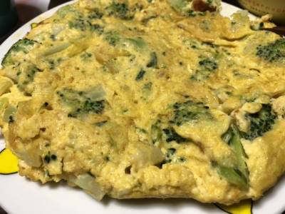 ブロッコリのスペイン風オムレツ