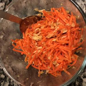 にんじんとツナのサラダ