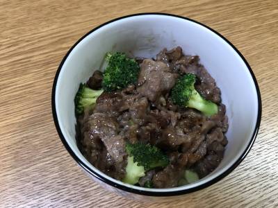 ブロッコリと牛肉のオイスターソース炒め