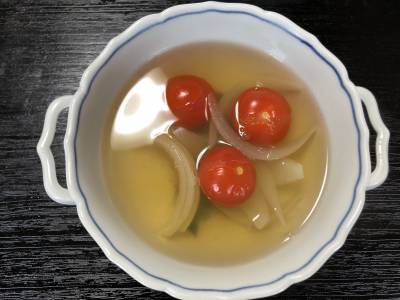 ミニトマトとたまねぎのスープ