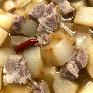 焼き大根と豚肉のスープ煮