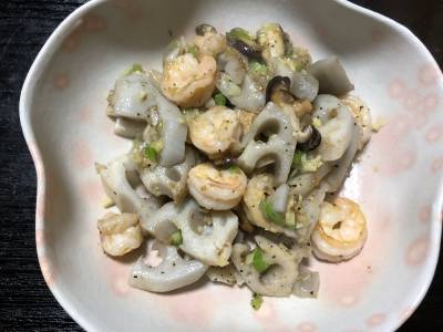 えびとれんこんのおかかねぎ塩炒め