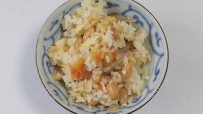 塩麹(こうじ)の雑穀炊き込みご飯