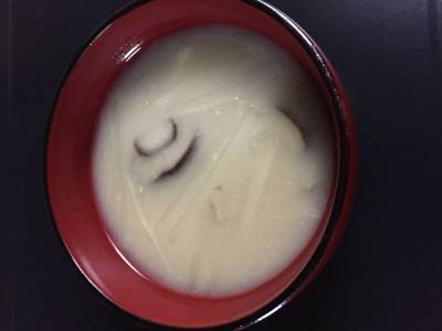 うどとしいたけのみそ汁